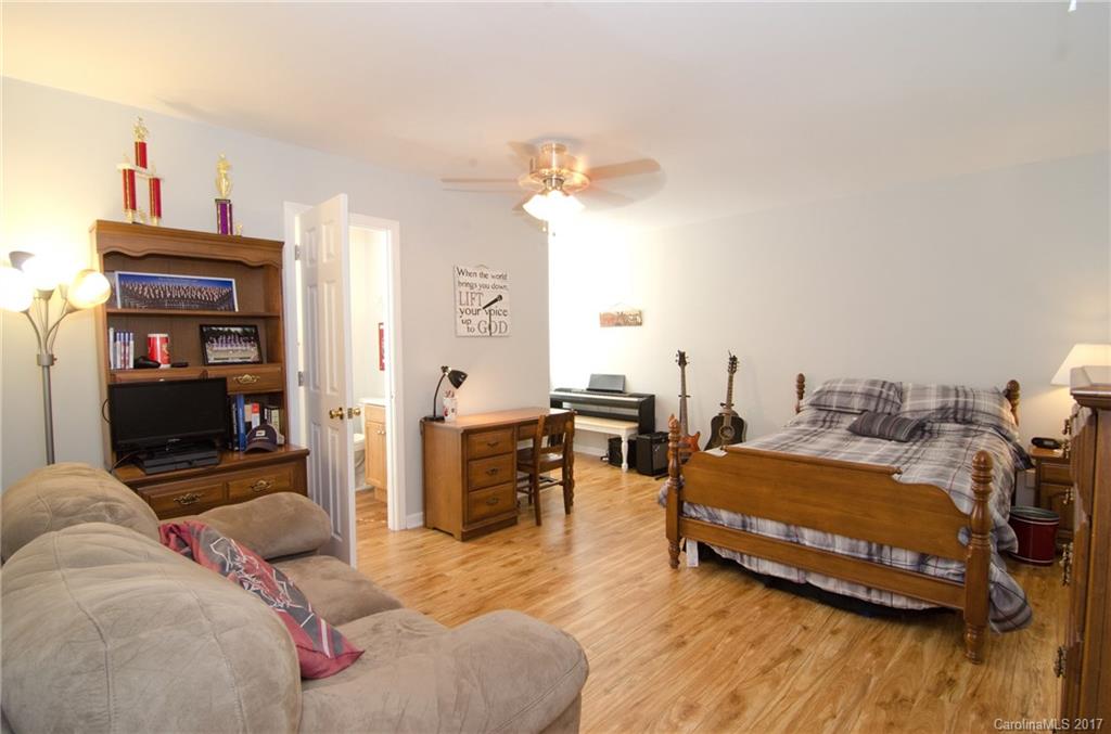 Autumn Cove At Lake Wylie - Residential