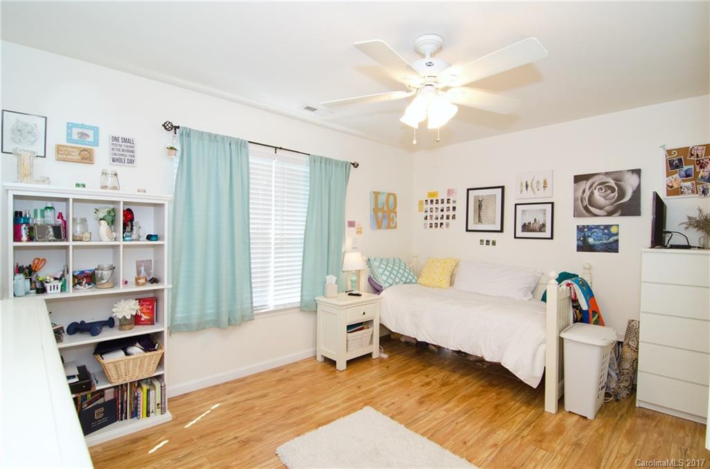 Autumn Cove At Lake Wylie - Residential