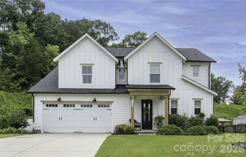 Photo of 123 Country Lake Drive, Mooresville, NC 28115 (MLS # 4353695)
