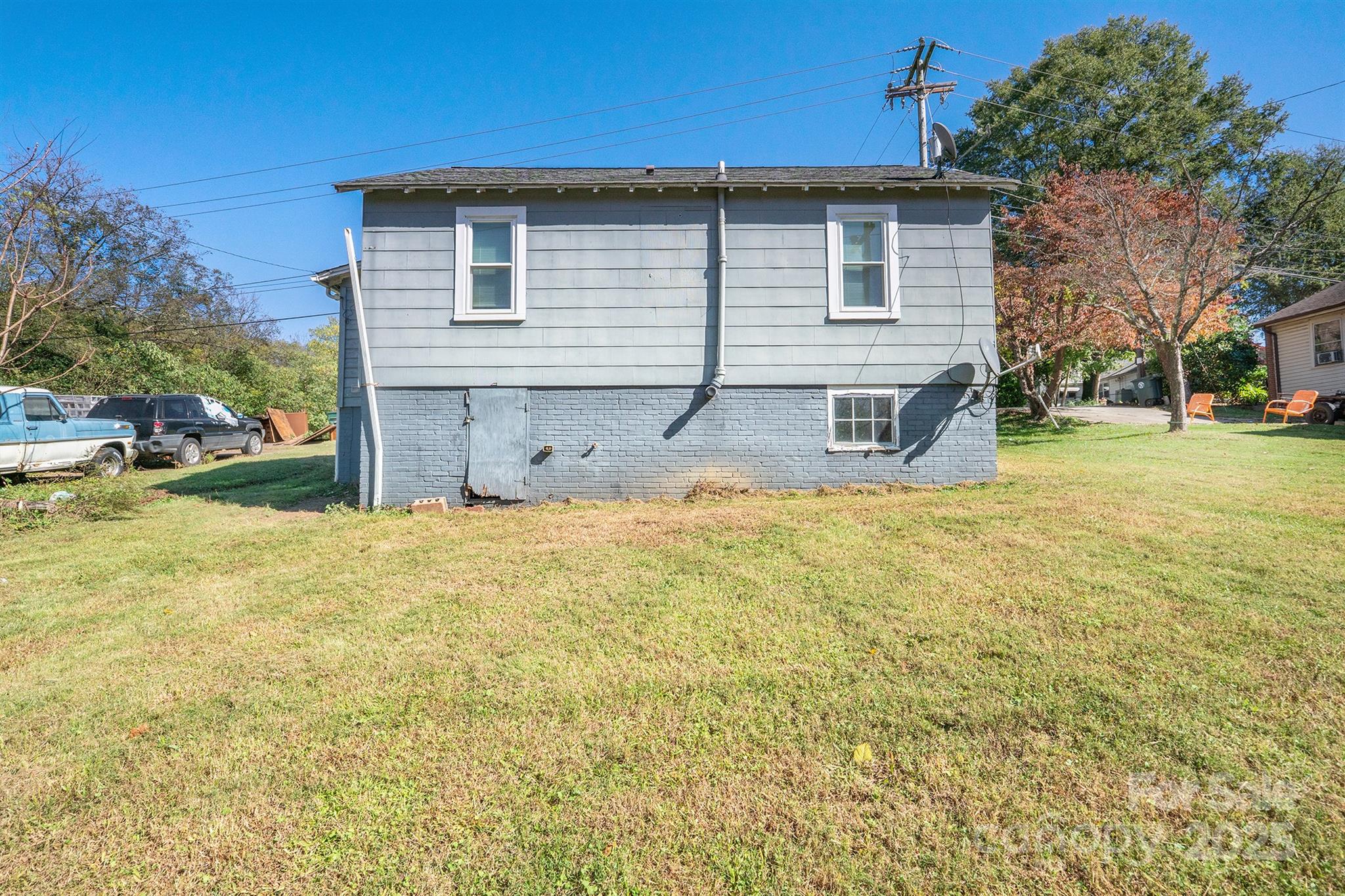 250 S Caldwell Avenue