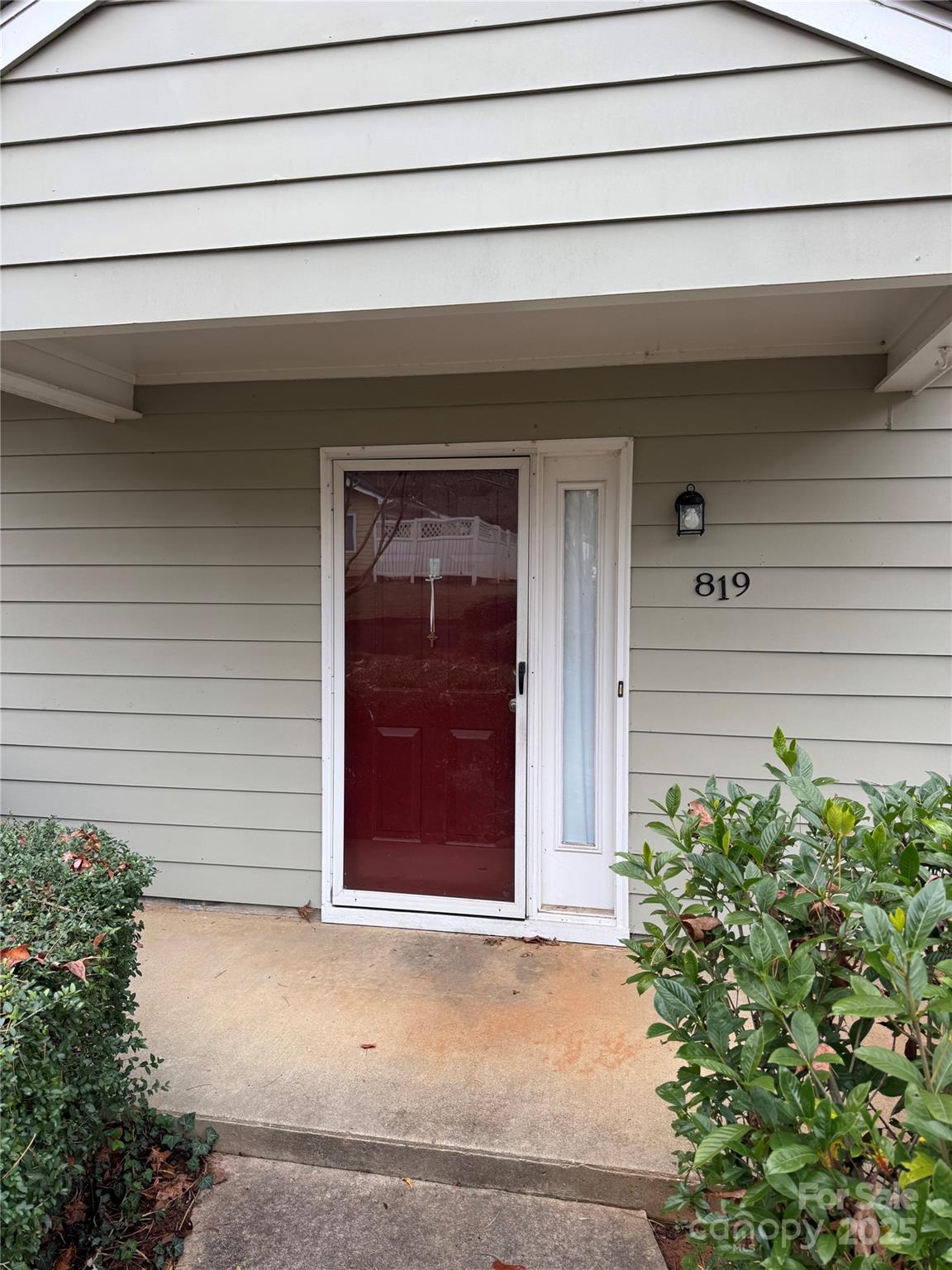 819 Sardis Cove Drive