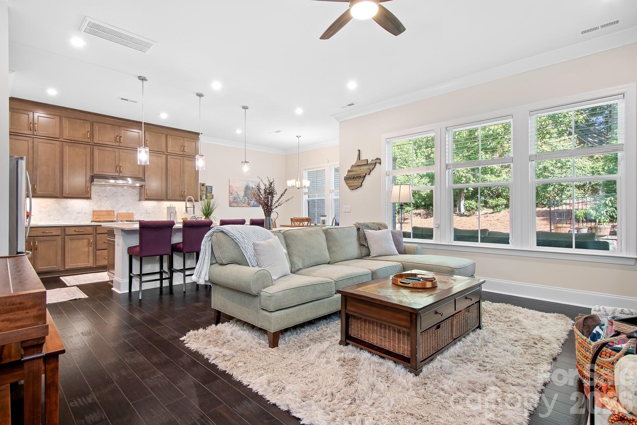 3225 Everly Enclave Way