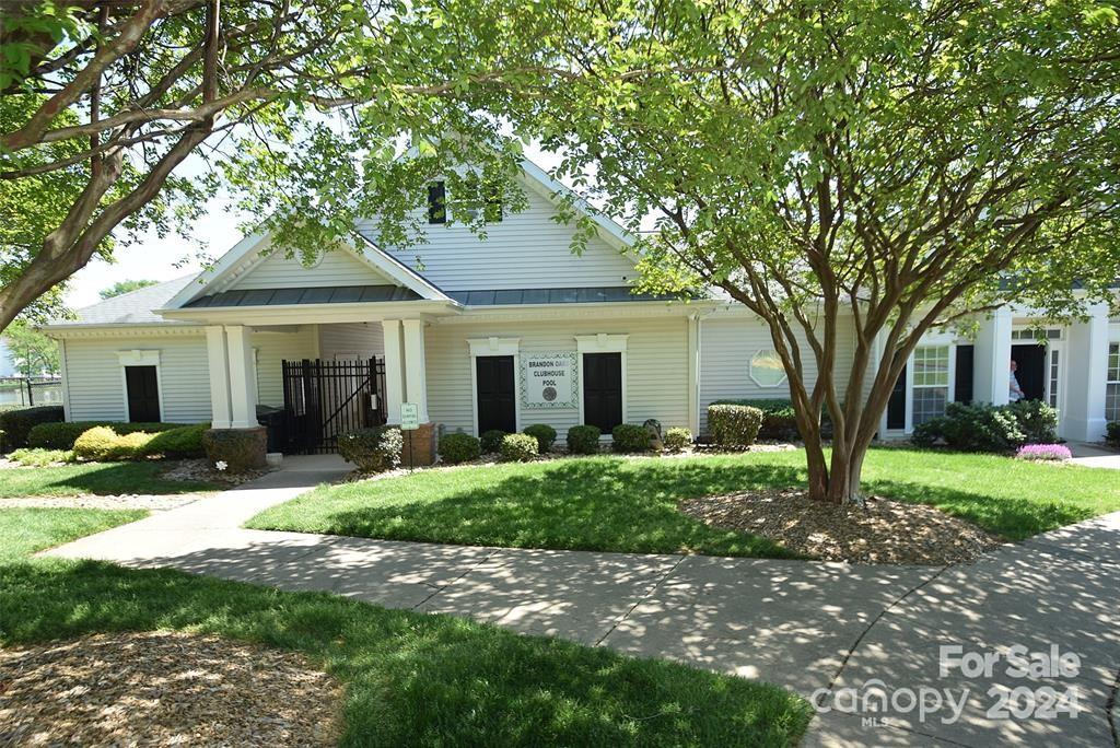 Brandon Oaks - Residential