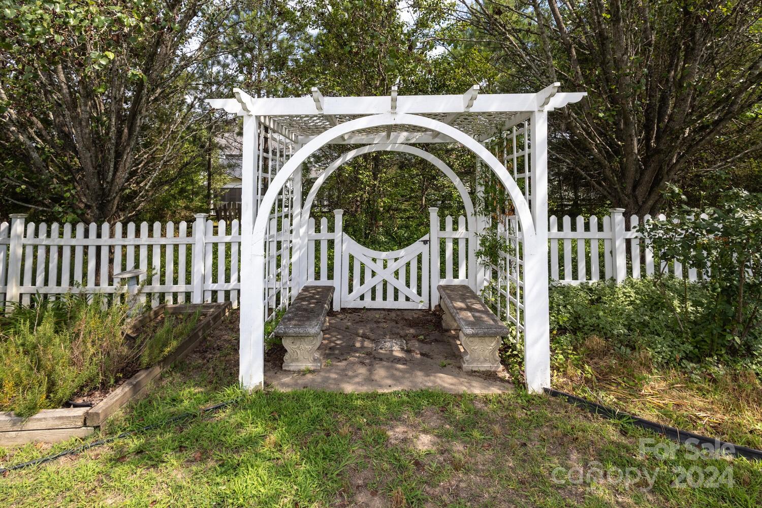 Brandon Oaks - Residential