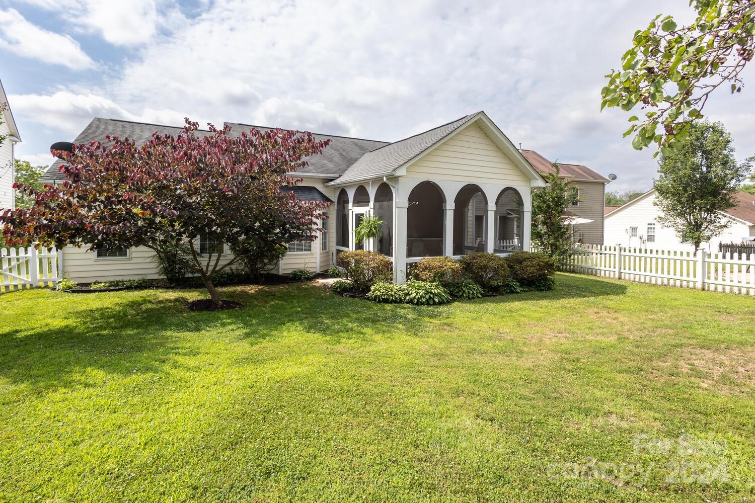 Brandon Oaks - Residential