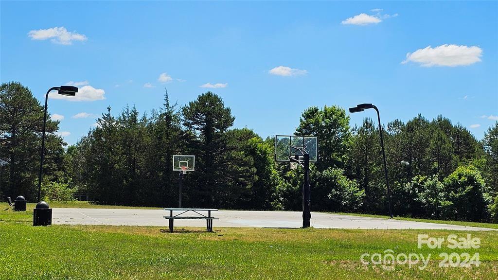 Brandon Oaks - Residential