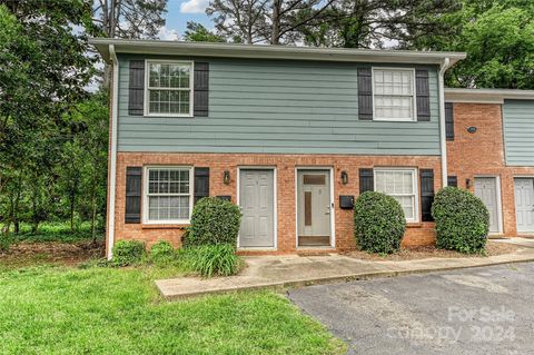 Condominium in Charlotte NC 640 Chipley Avenue.jpg