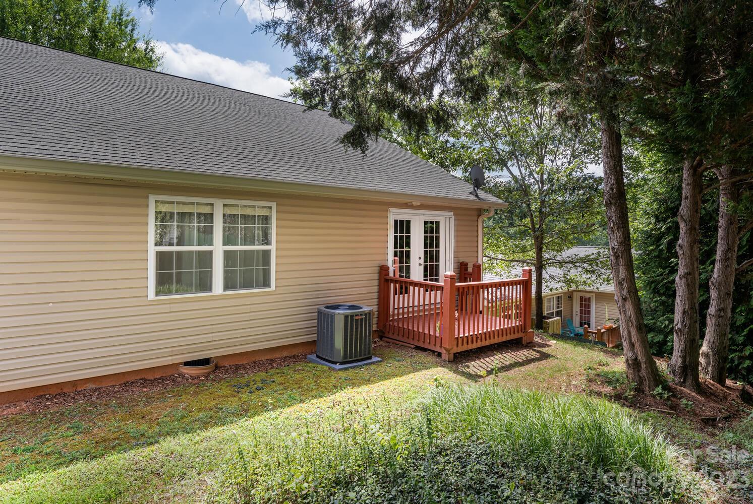 Willow Creek Village - Residential