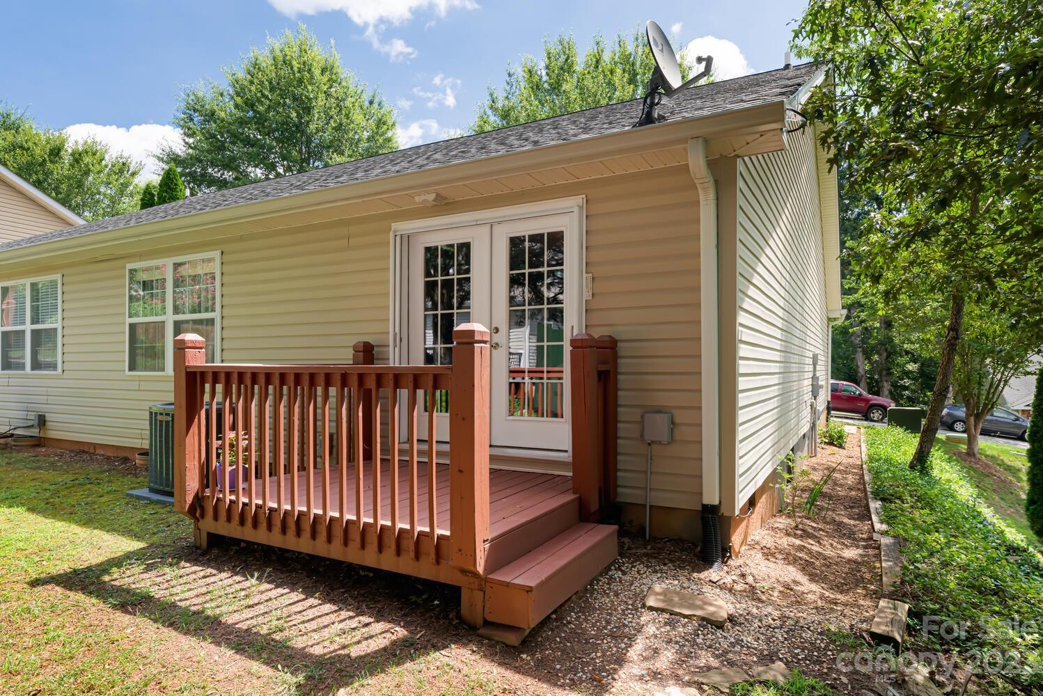 Willow Creek Village - Residential