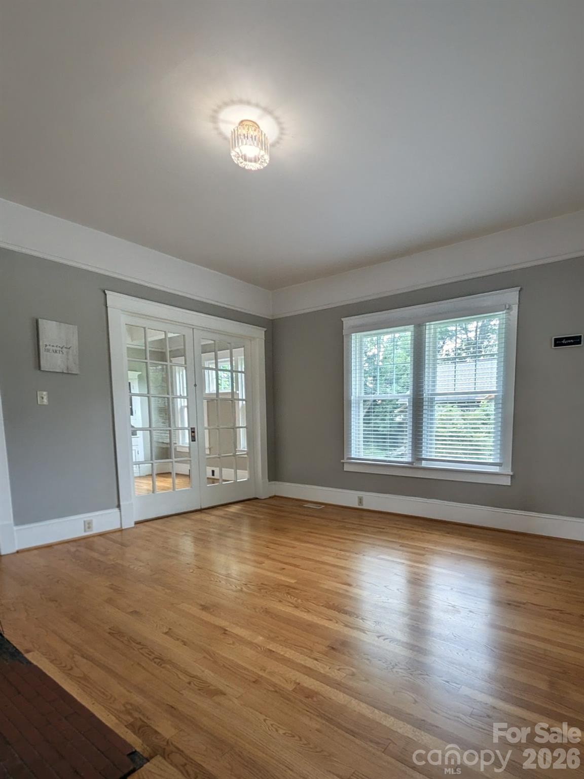 303 Bouchelle Street