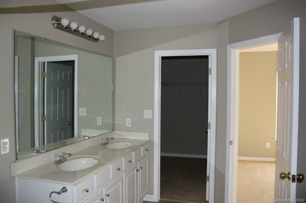 Moss Creek Village - Residential