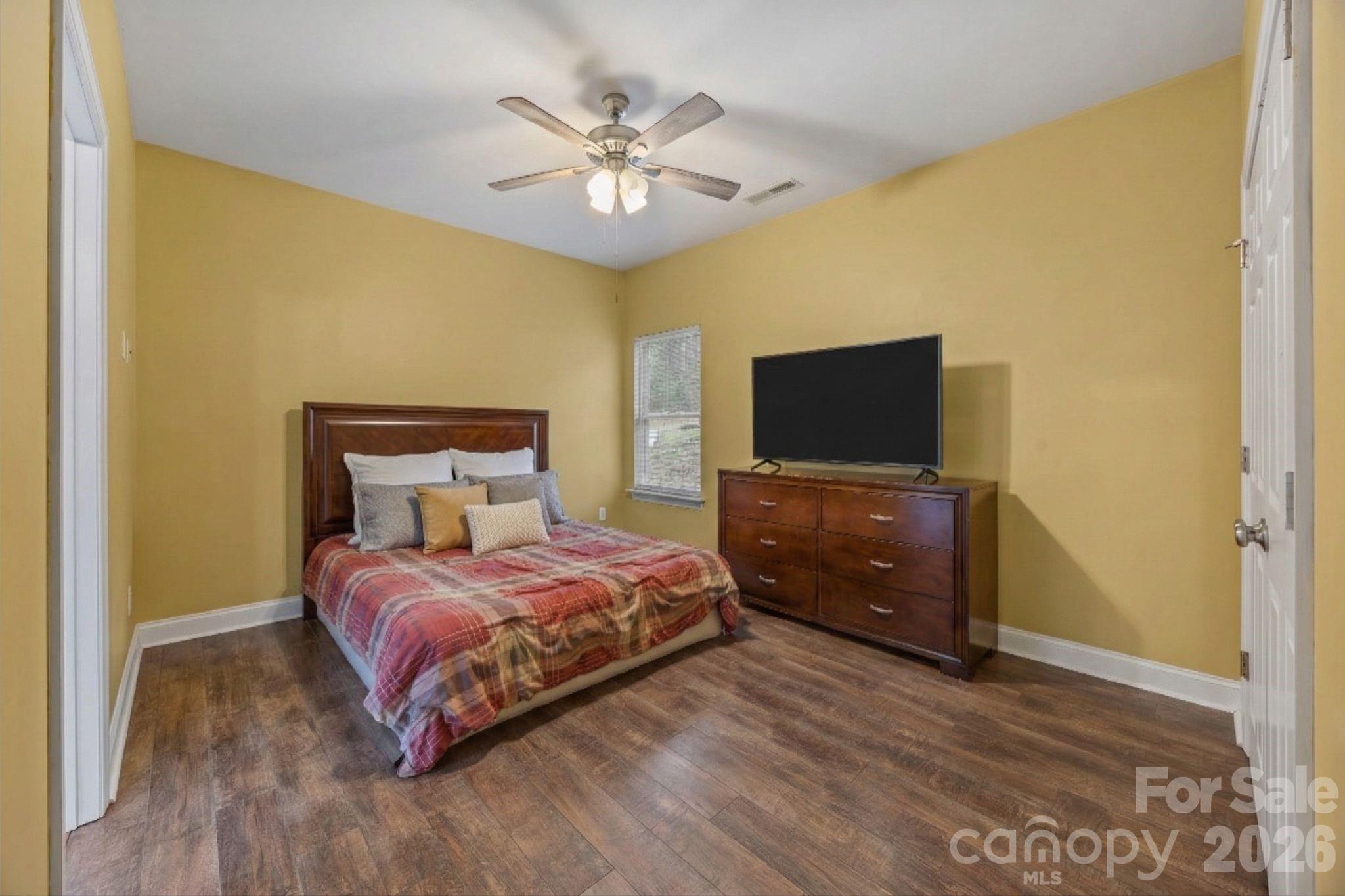 Wiltshire Manor - Residential