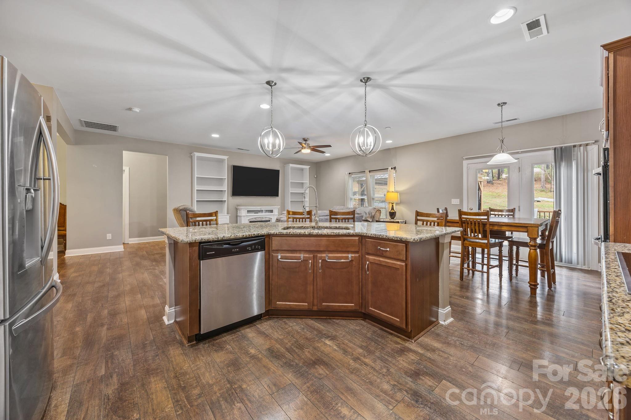 Wiltshire Manor - Residential