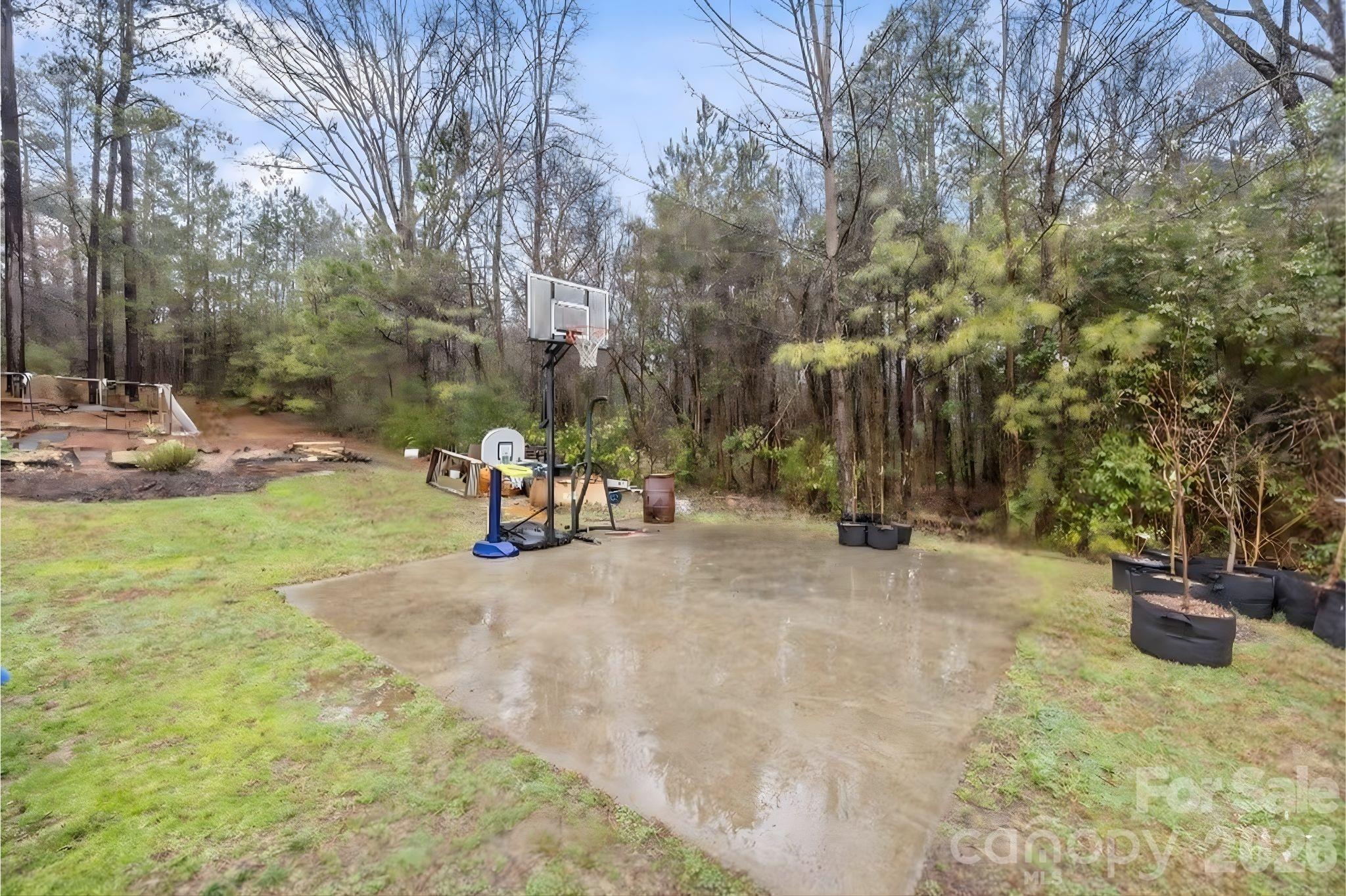 Wiltshire Manor - Residential