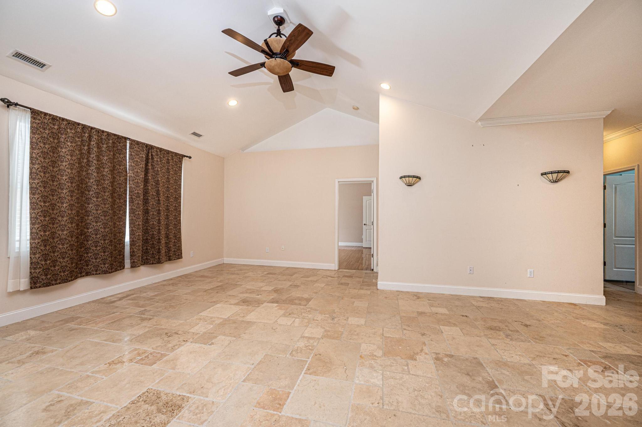 Plaza Ridge - Residential