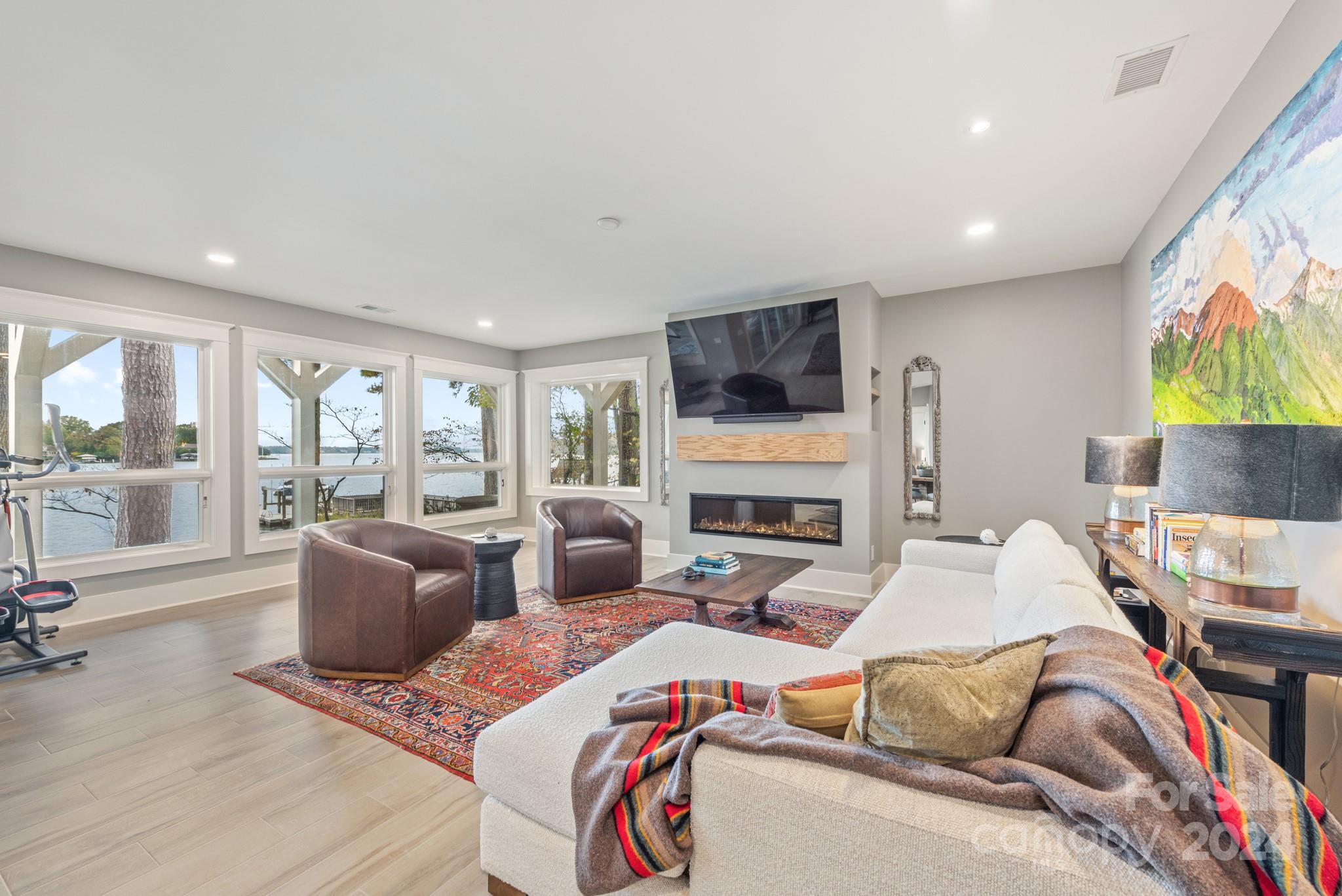 Island Forest - Residential