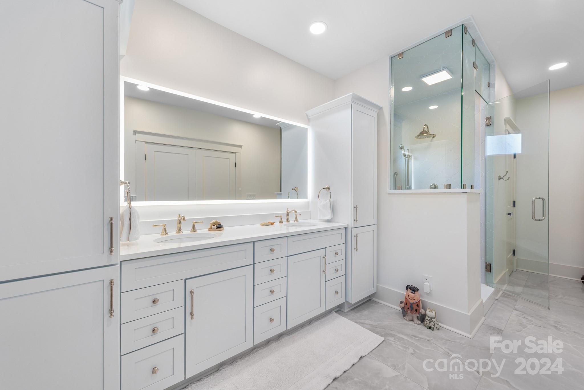 Island Forest - Residential