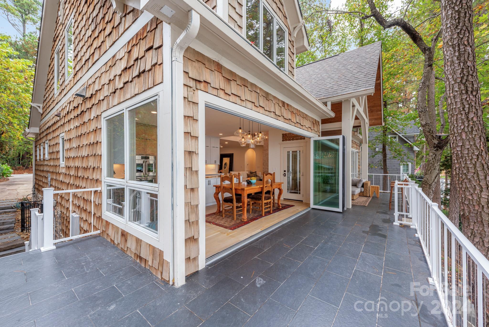 Island Forest - Residential