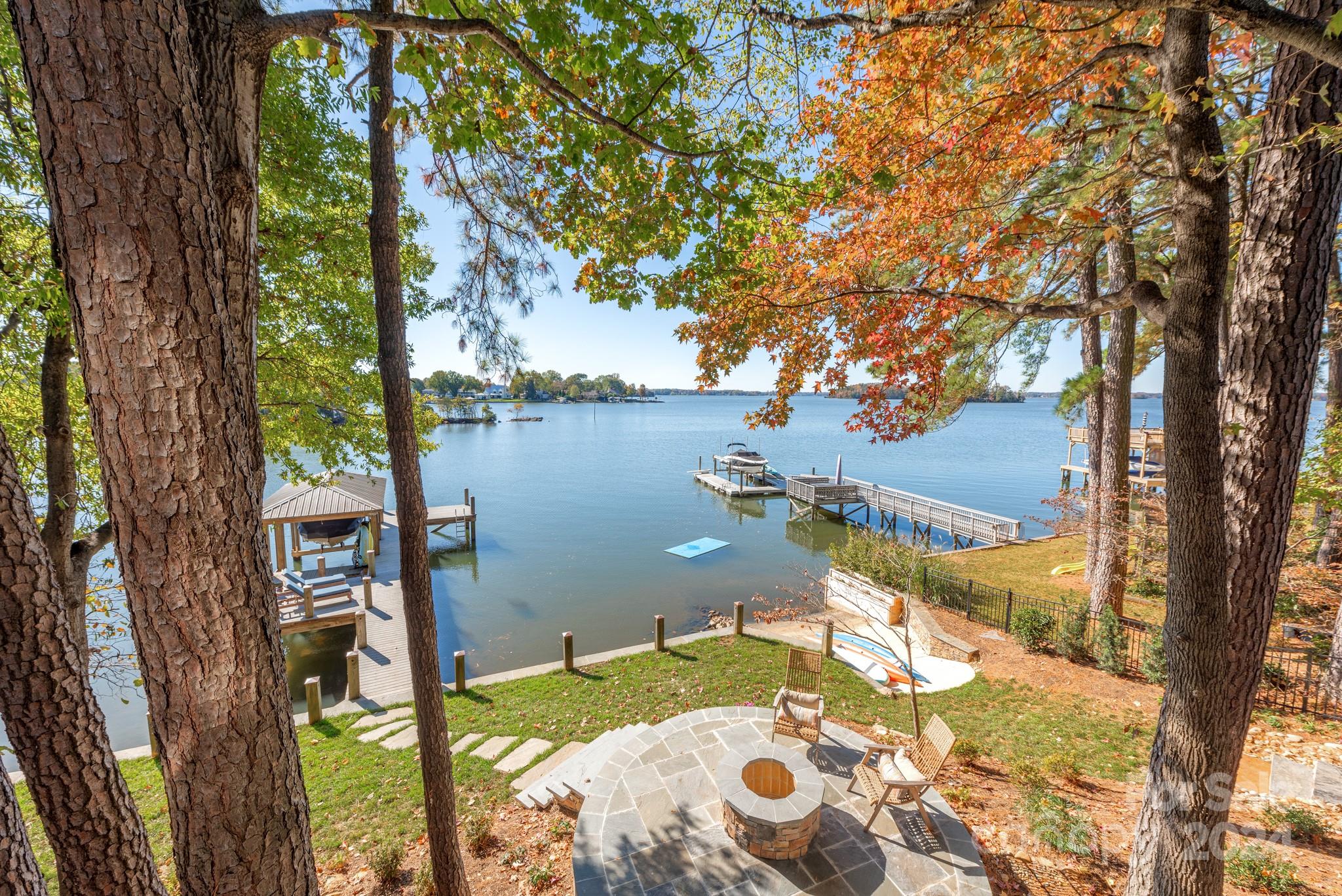 Island Forest - Residential