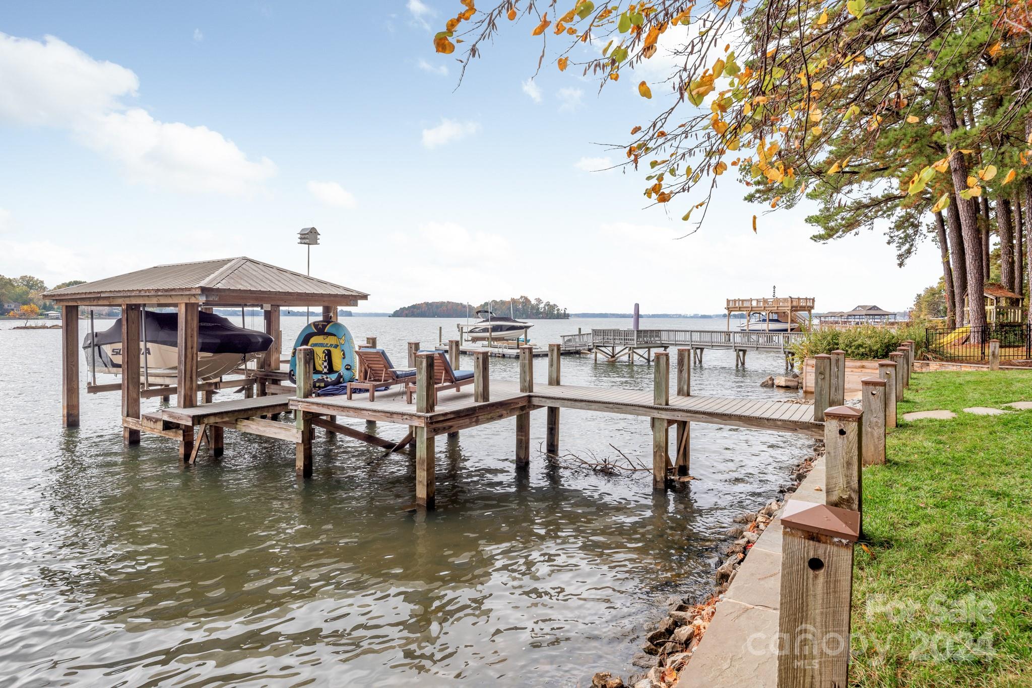 Island Forest - Residential