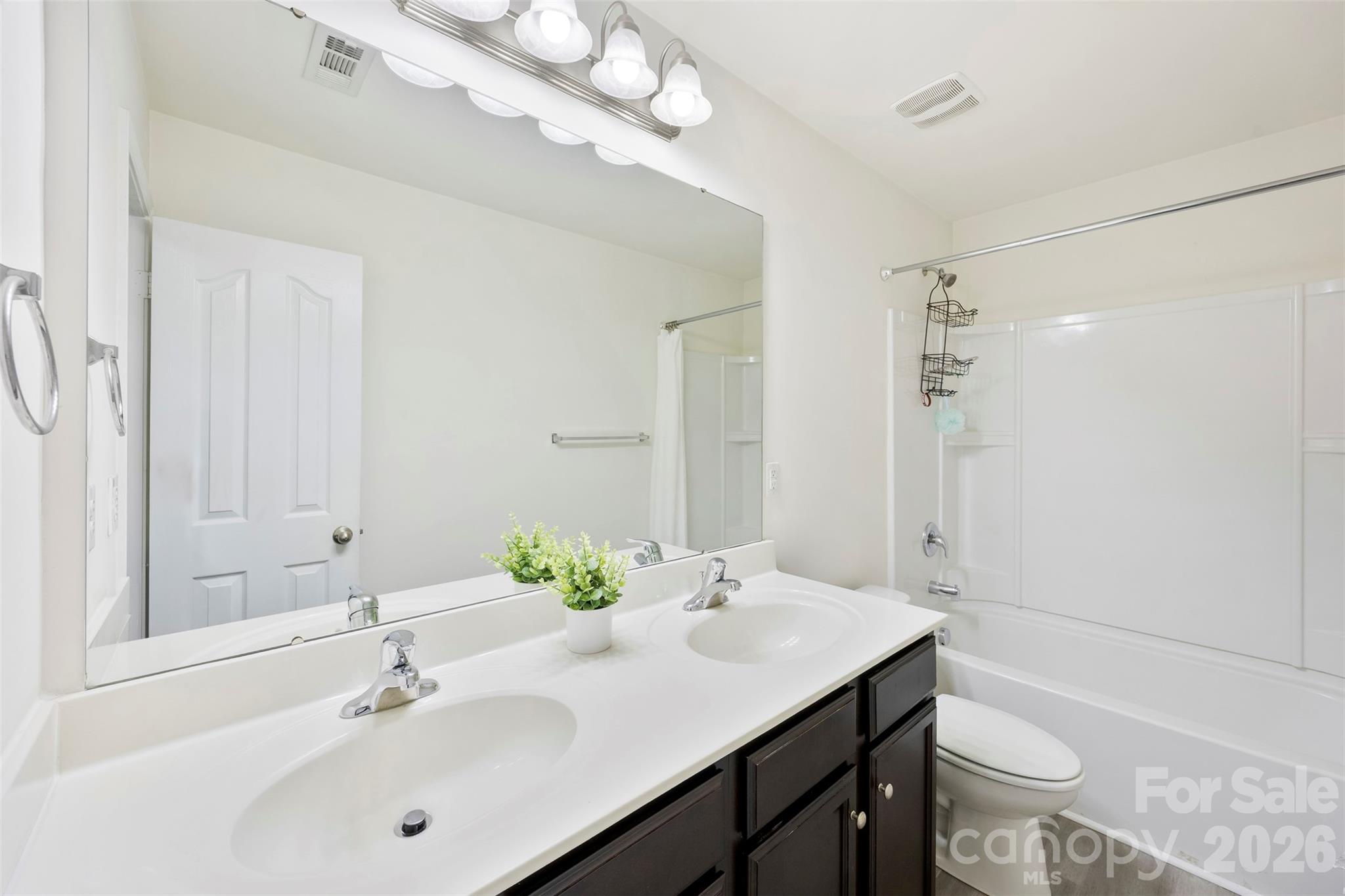 Northlake Landing - Residential