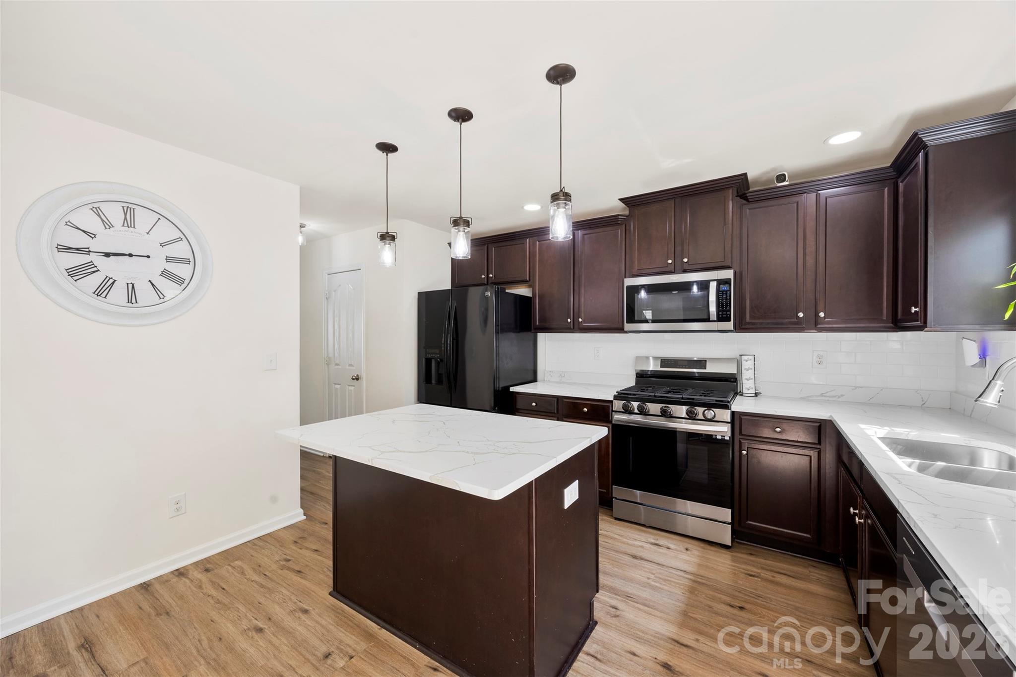 Northlake Landing - Residential