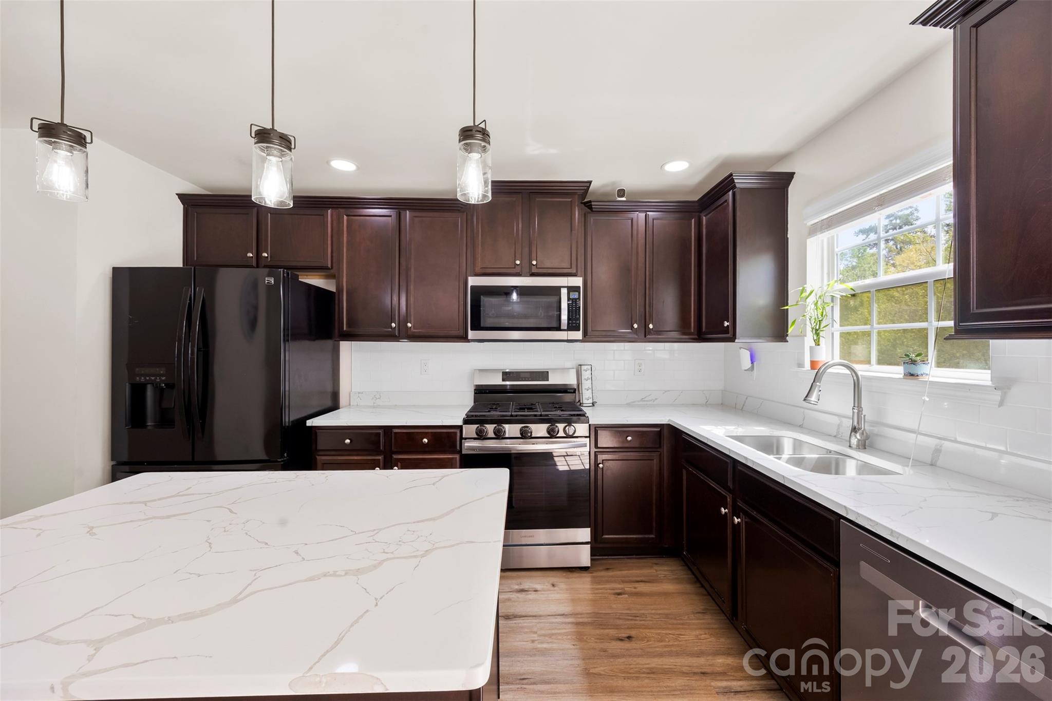 Northlake Landing - Residential