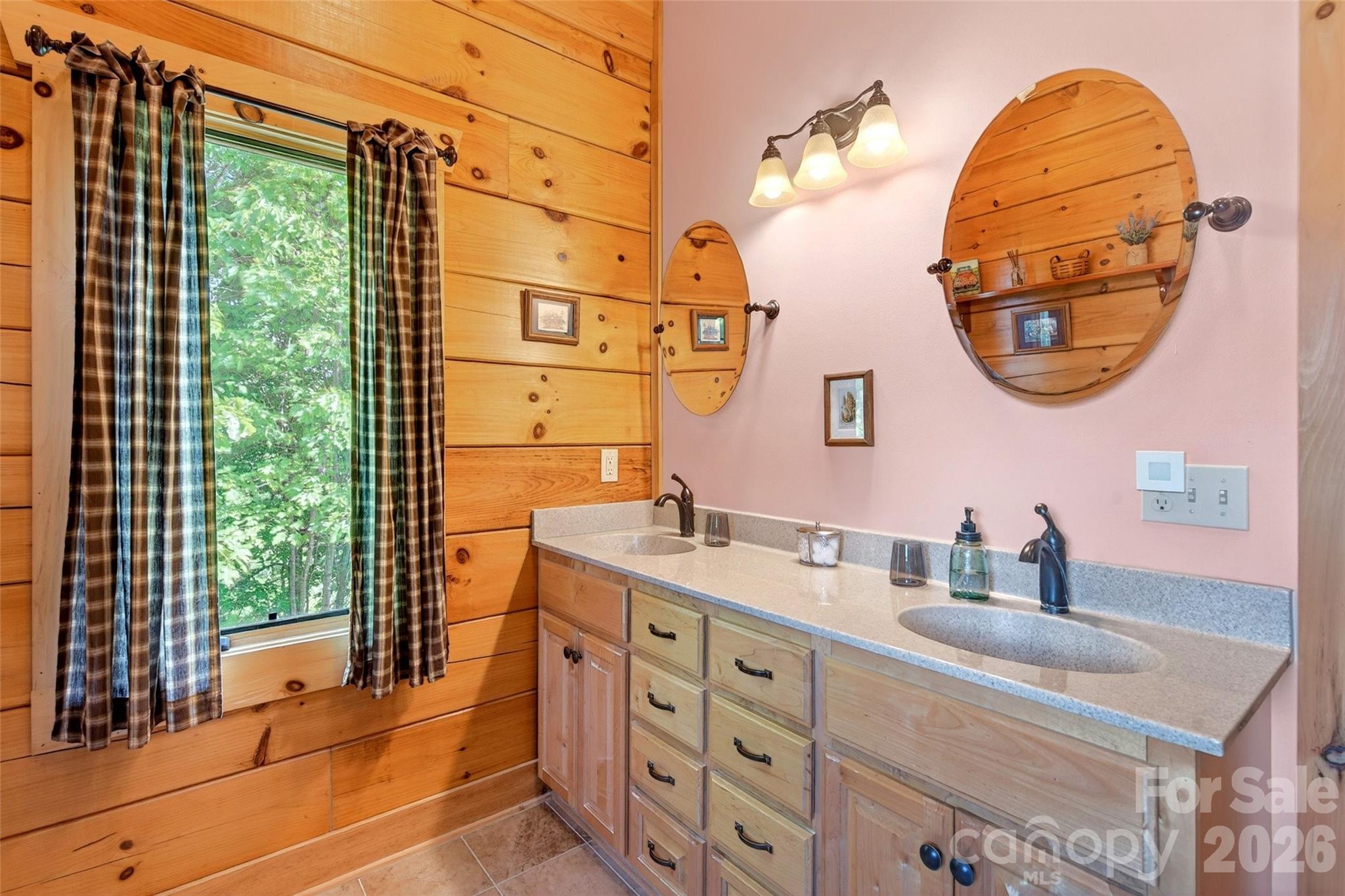 Grandview Peaks - Residential