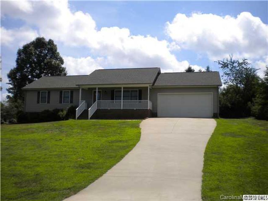 This is a lovely 3 bedroom, 2 bath ranch home with 2-car garage. Home features eat-in kitchen, large living room, front porch, back deck. Located in the Forest Hills community near Hwy 16. North Lincoln Middle and High, Rock Springs Elementary Schools.