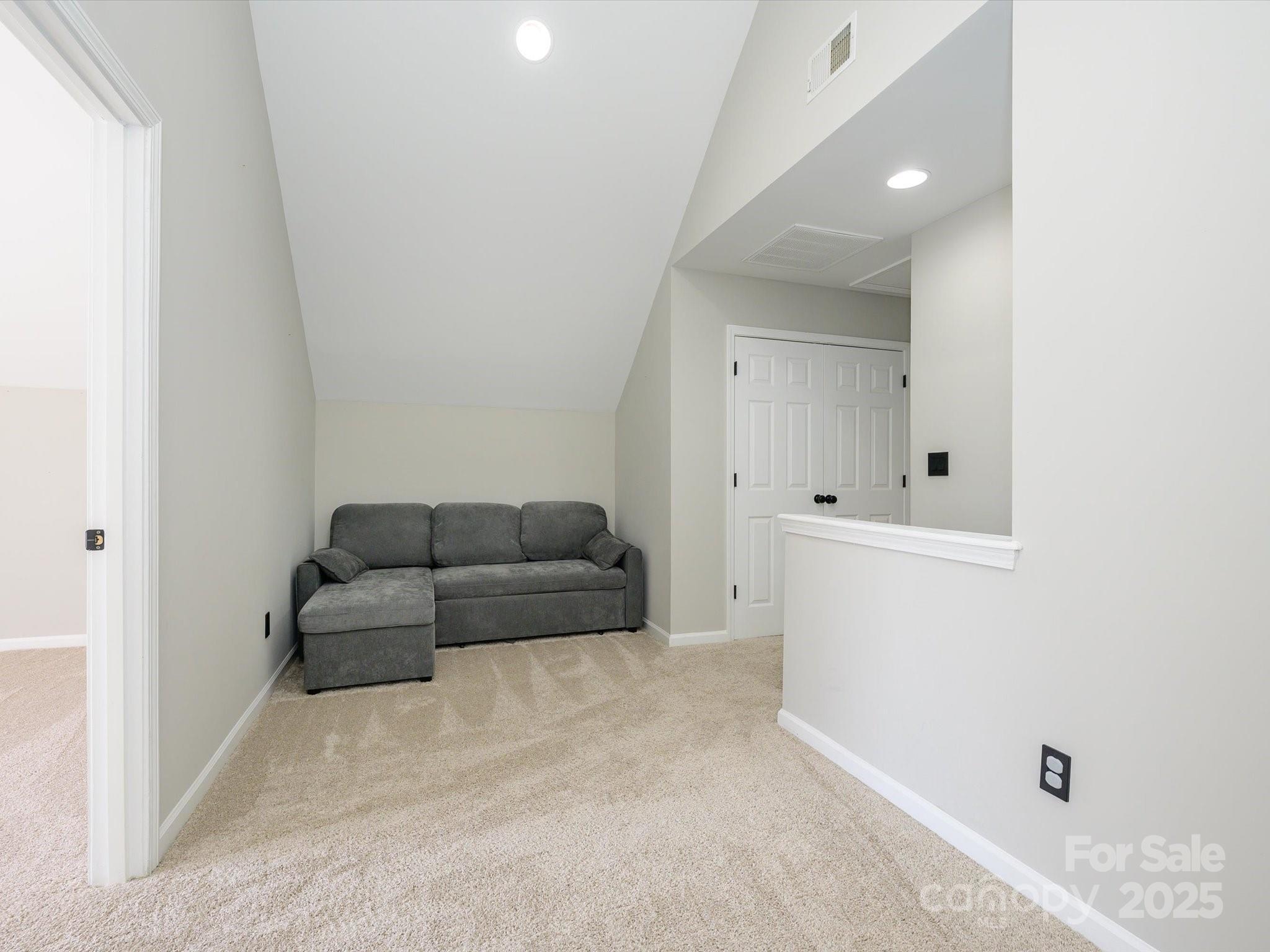 Hidden Creek - Residential