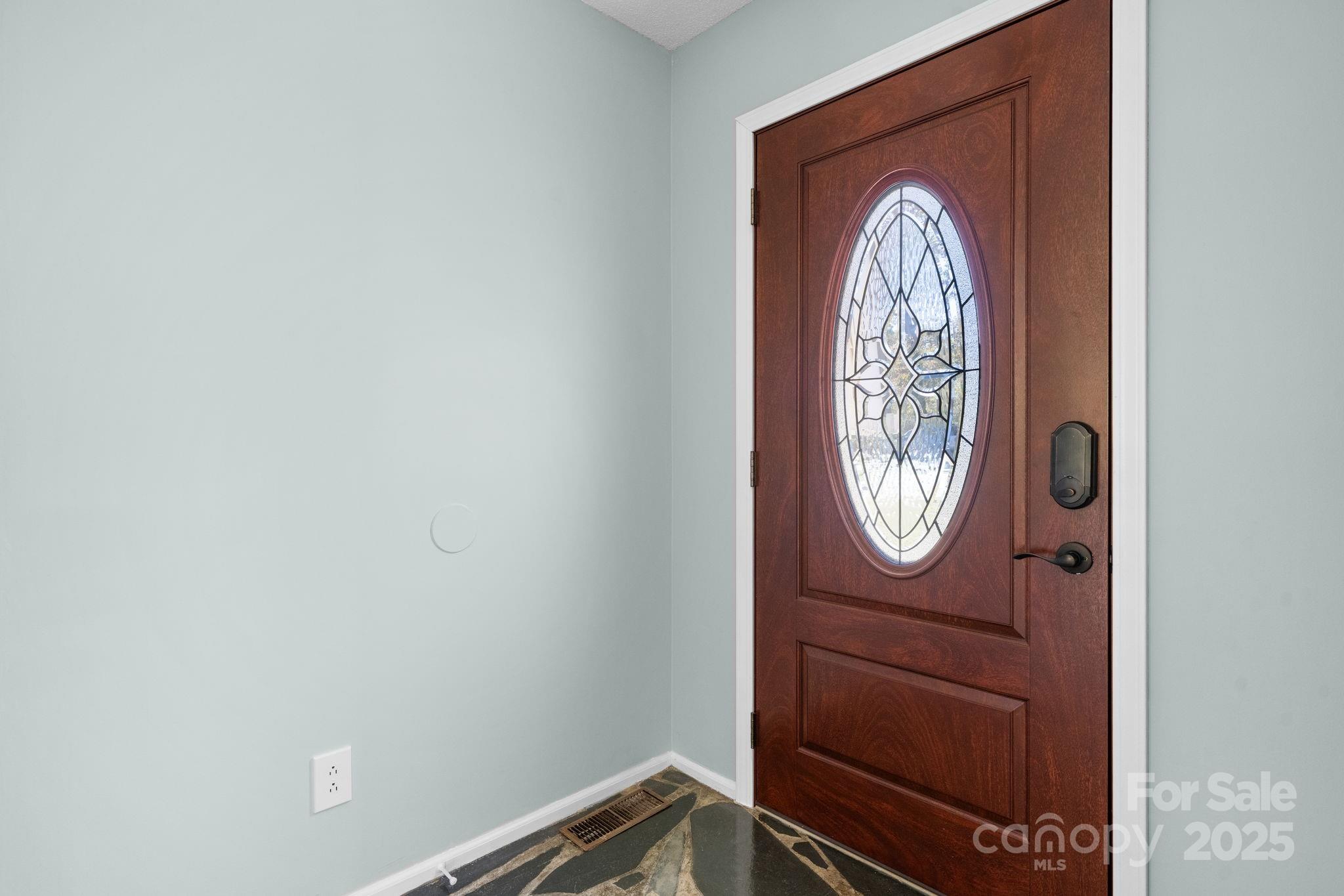 102 Castlegate Drive