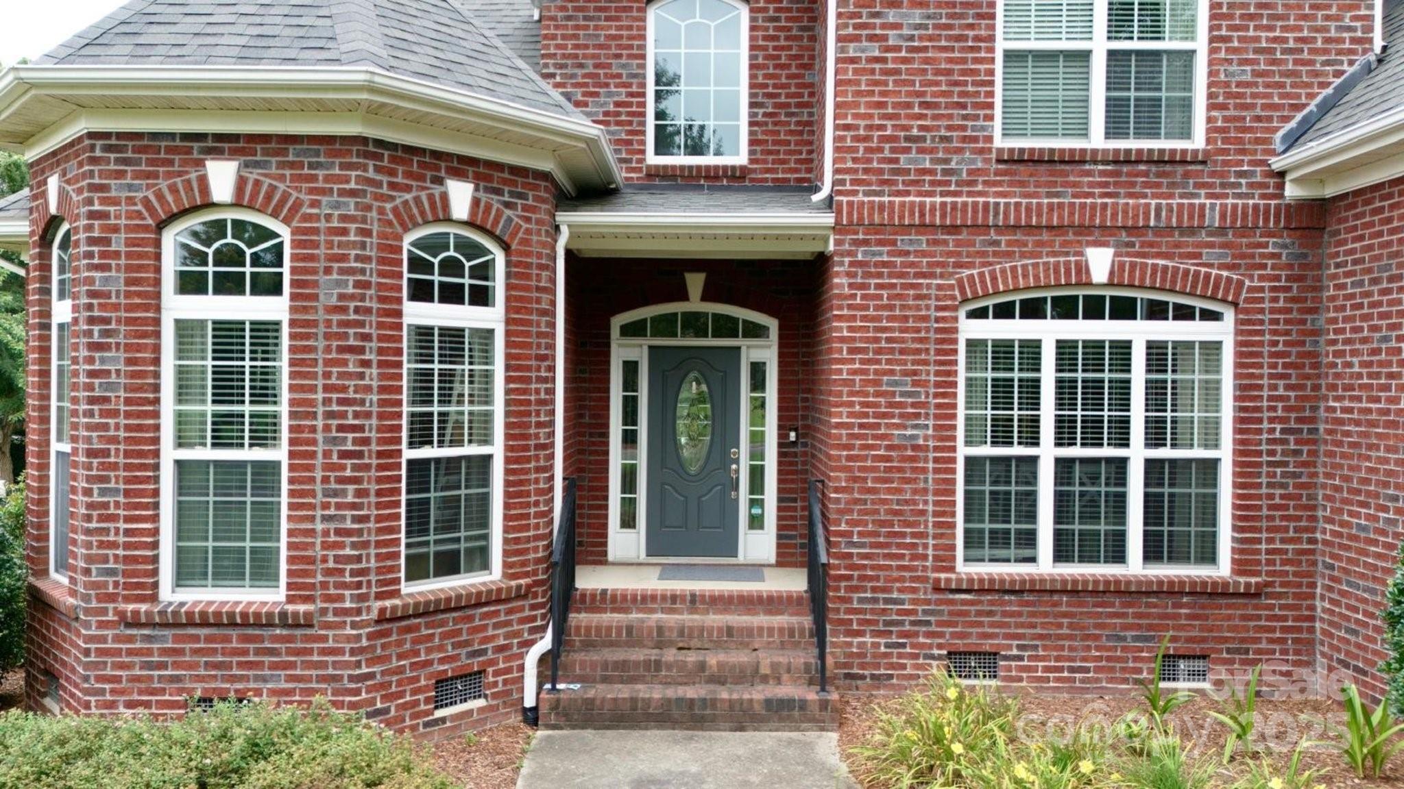 3005 Monterrey Lane