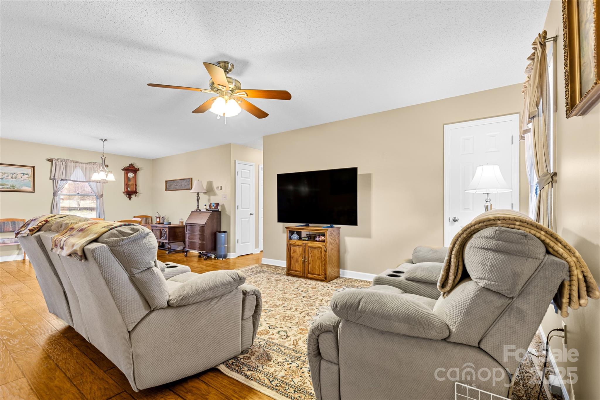 Lippard Springs - Residential