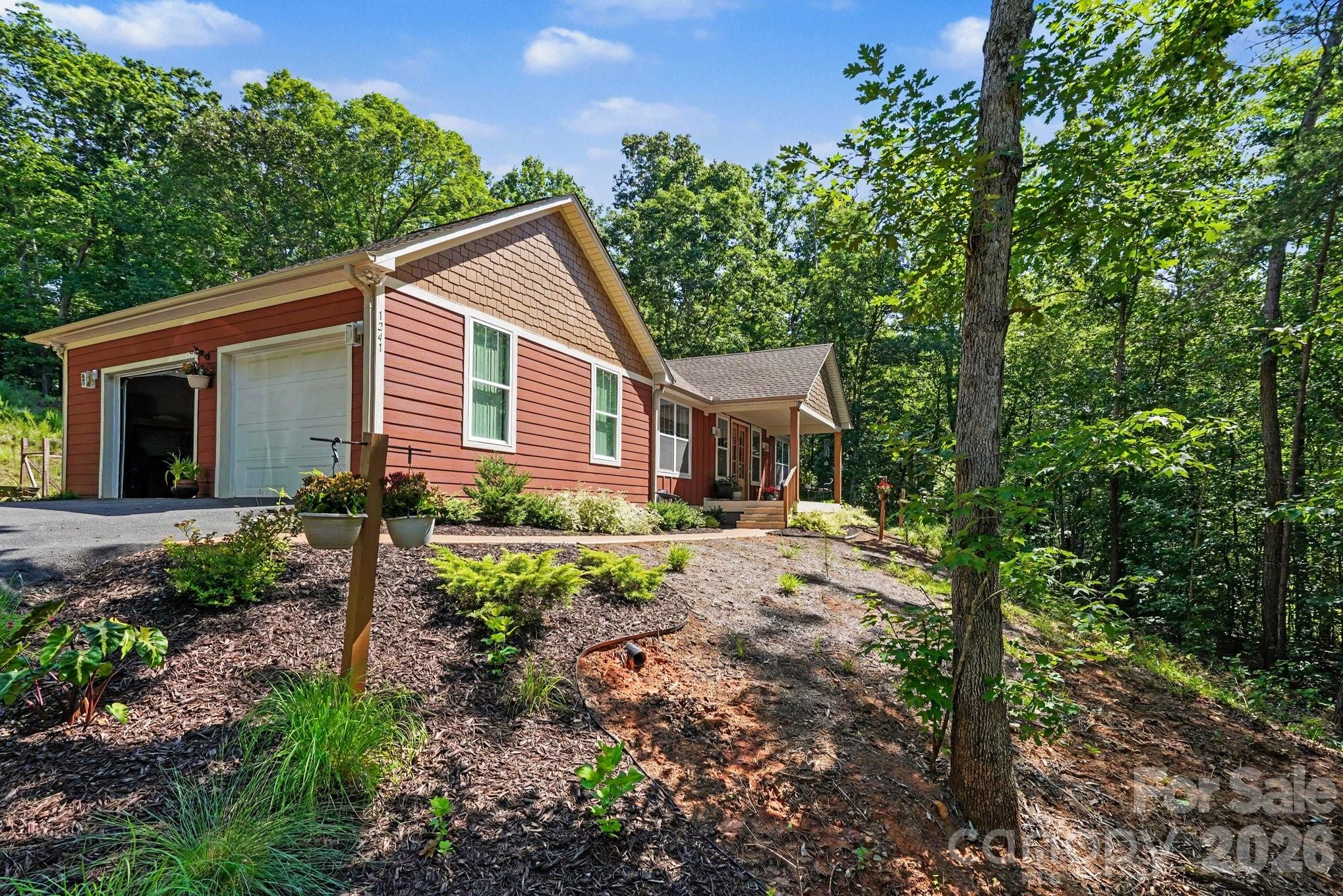 1241 Hayes Road