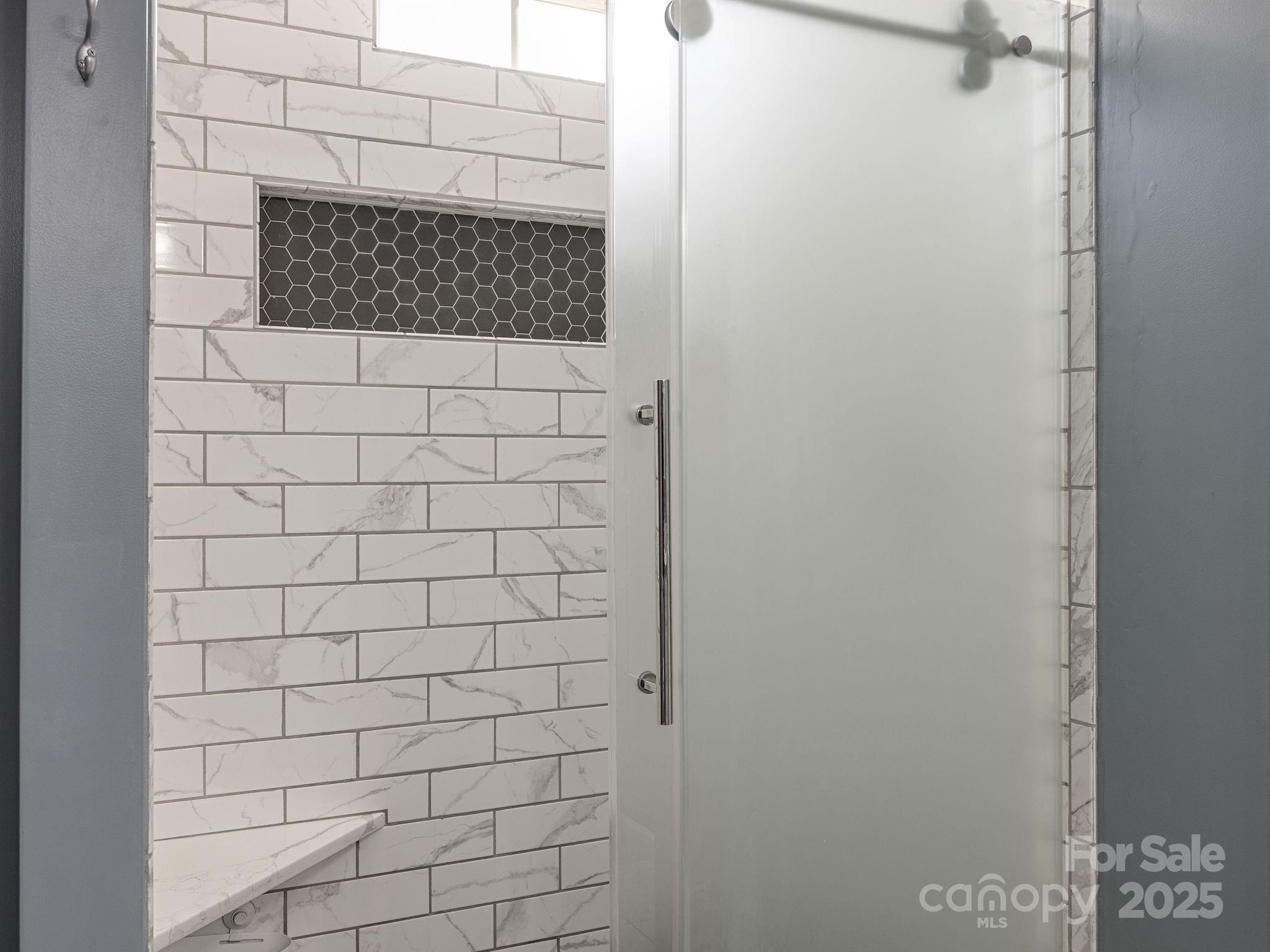 Shana Lynn - Residential