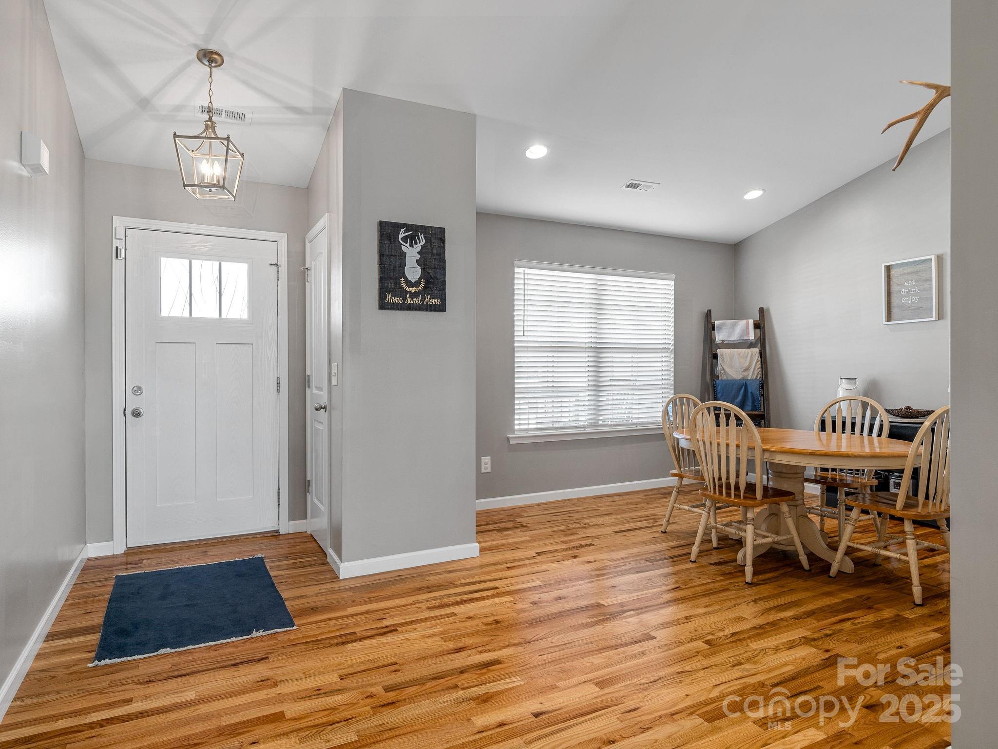 Shana Lynn - Residential