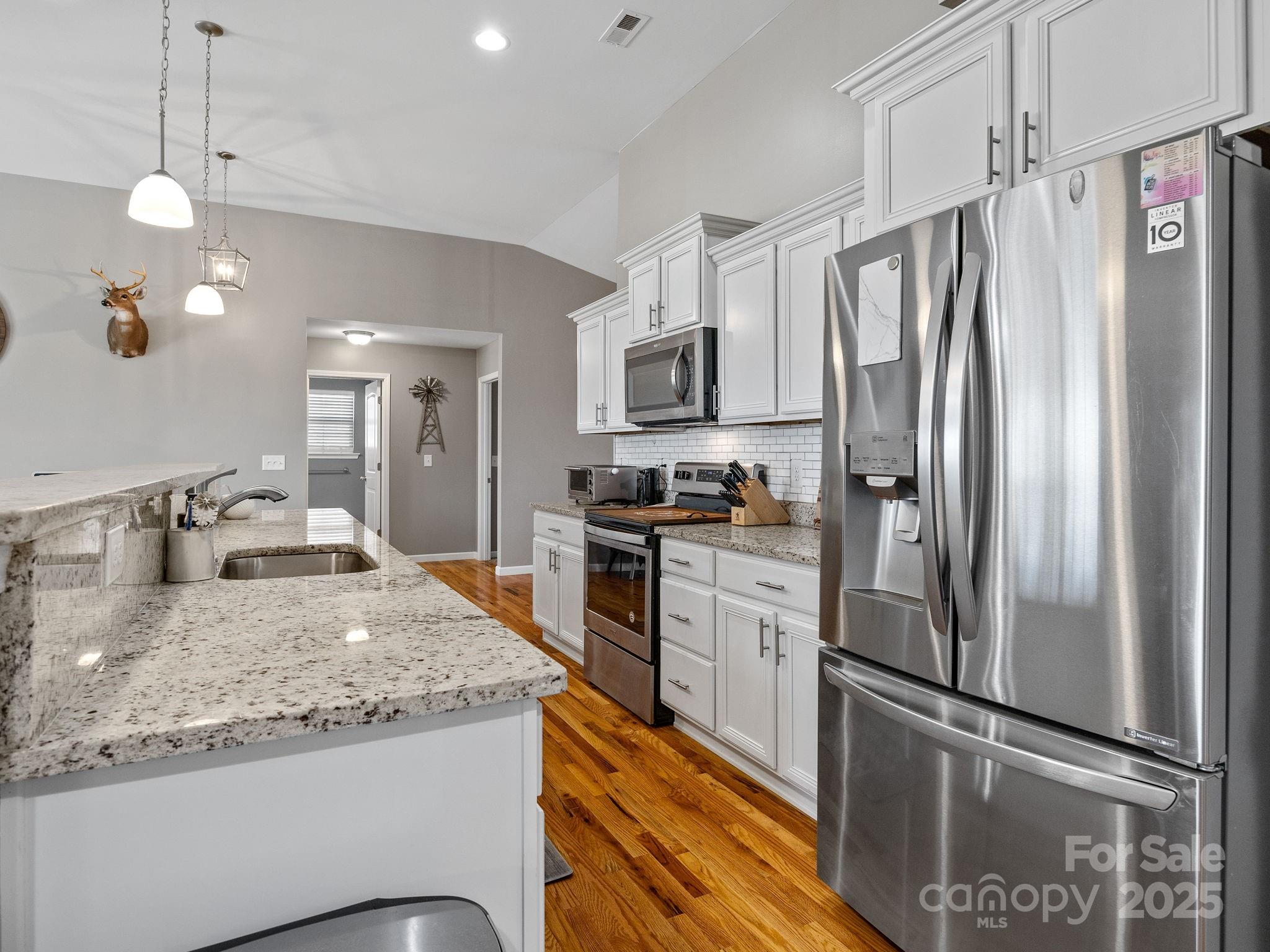 Shana Lynn - Residential