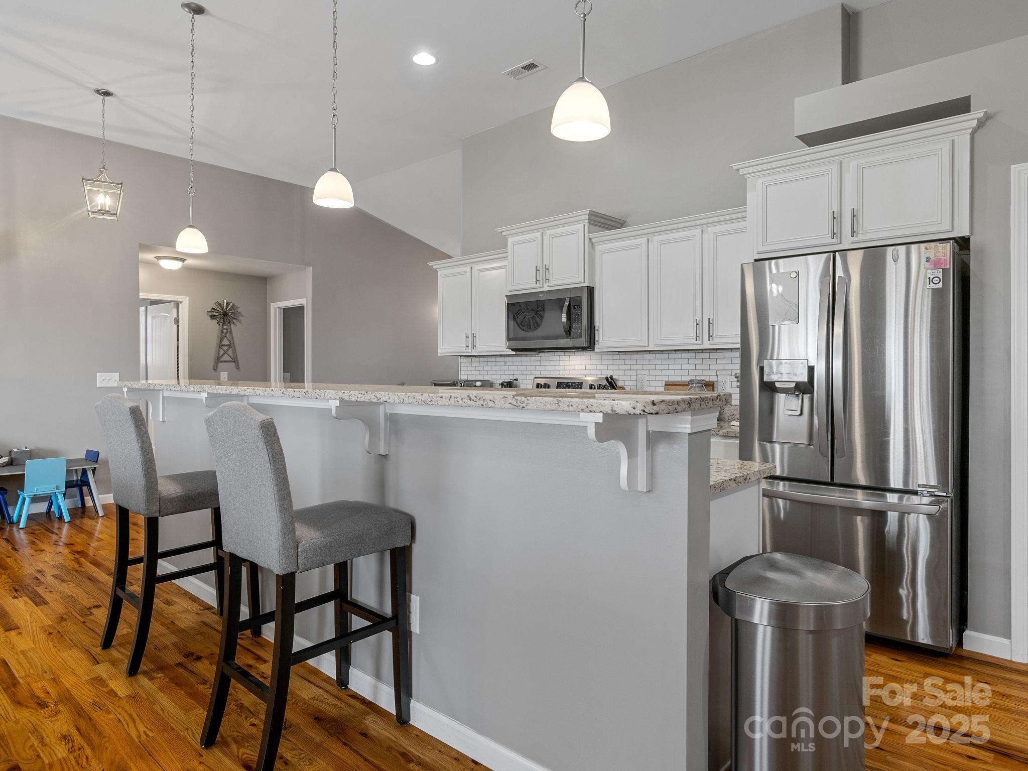 Shana Lynn - Residential