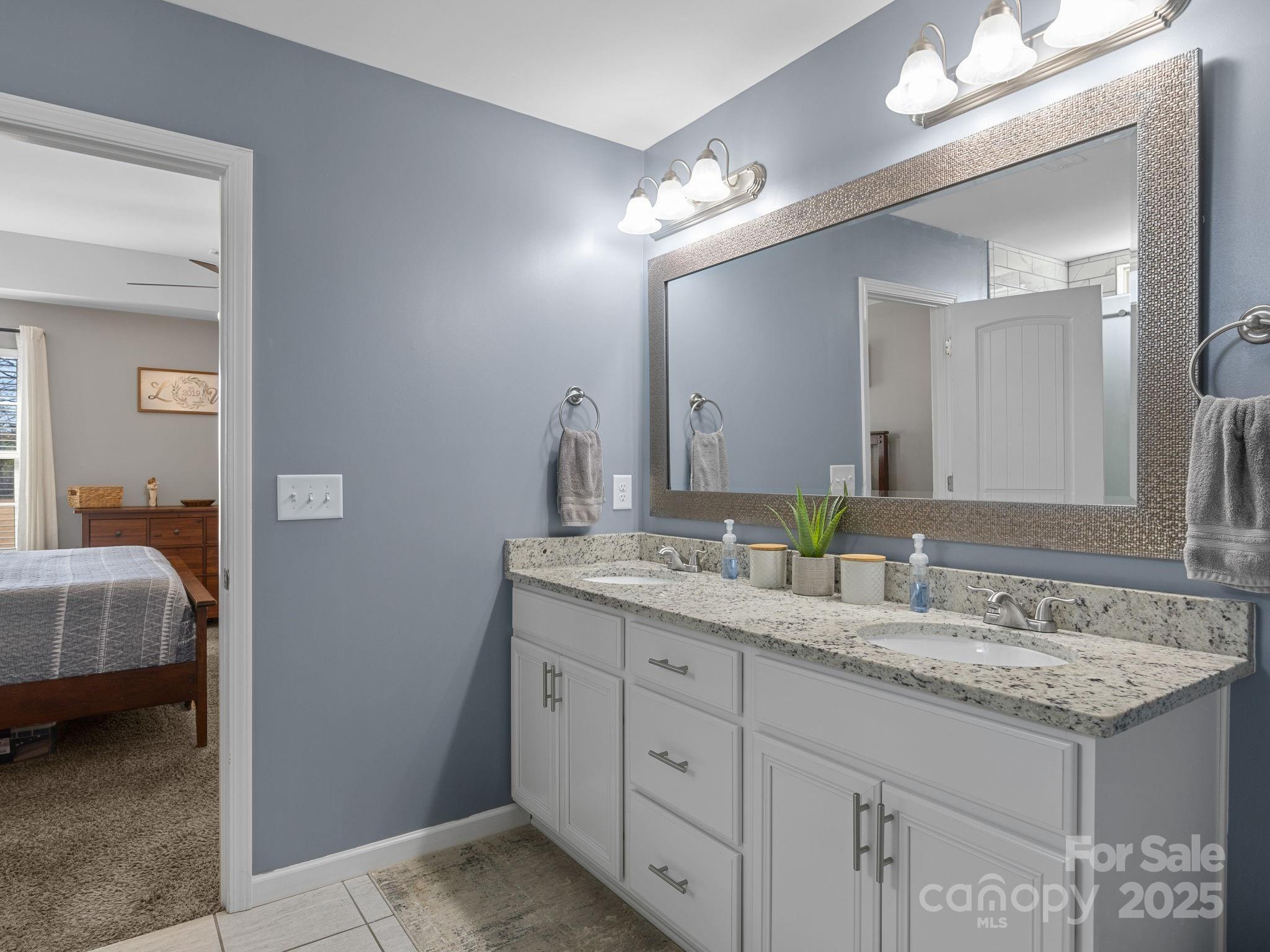 Shana Lynn - Residential