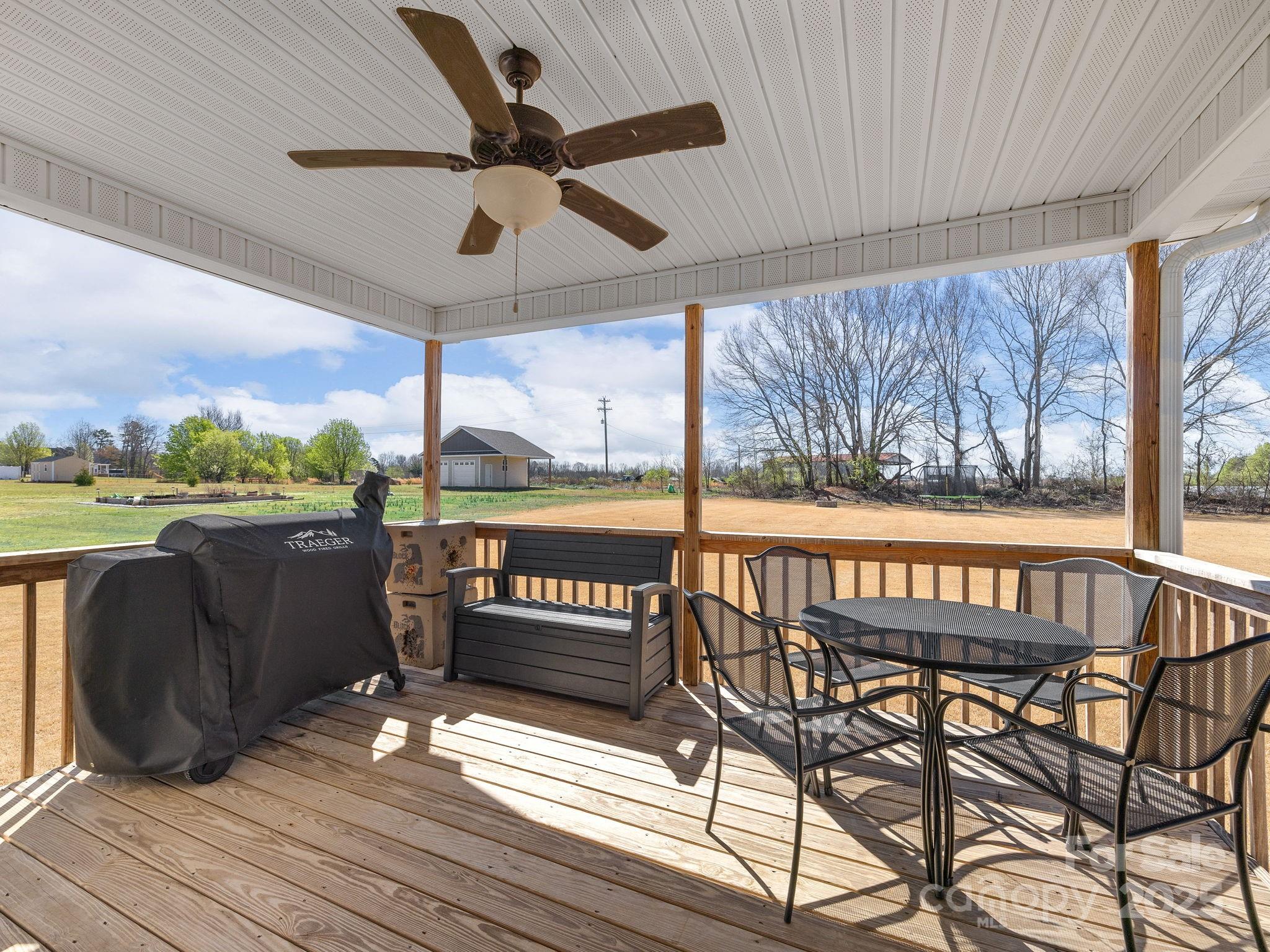 Shana Lynn - Residential