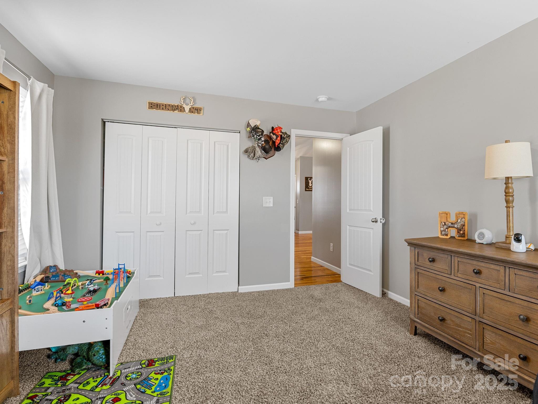 Shana Lynn - Residential