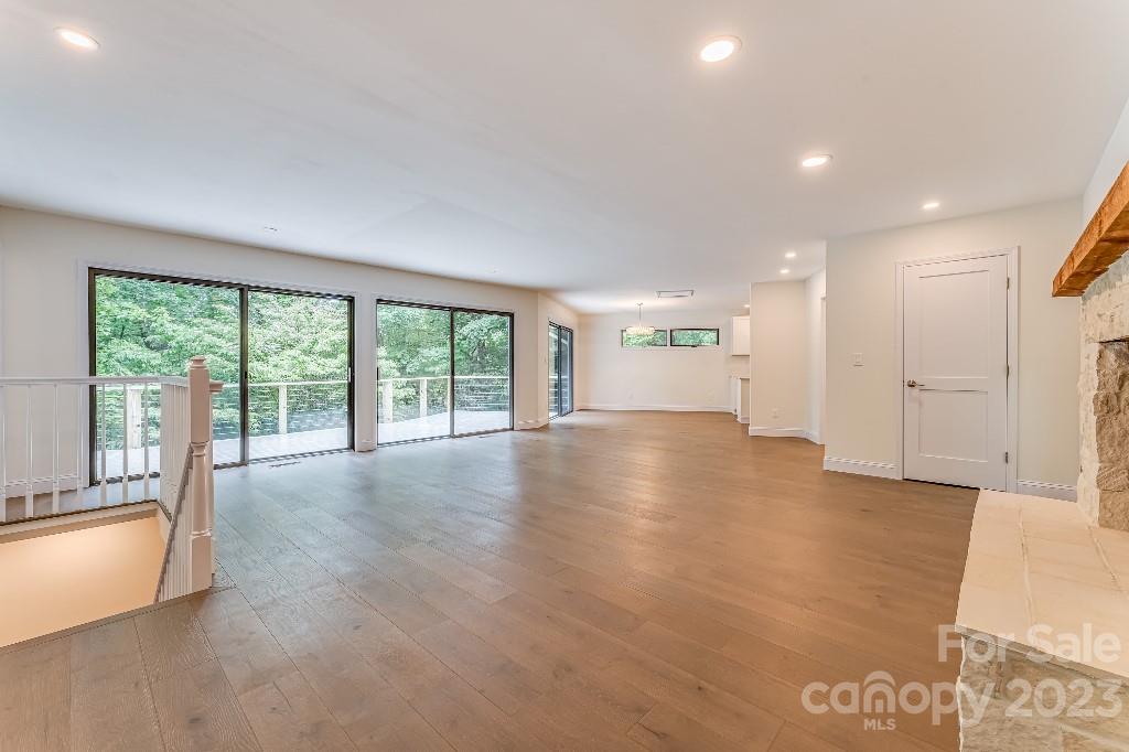 Connestee Falls - Residential