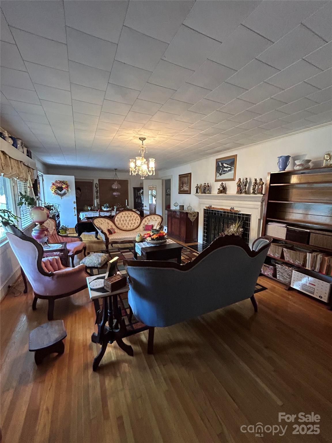 Melchor Heights - Residential