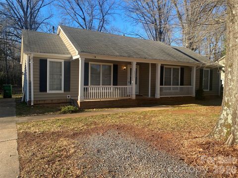 6800 Marlbrook Drive Charlotte NC 28212