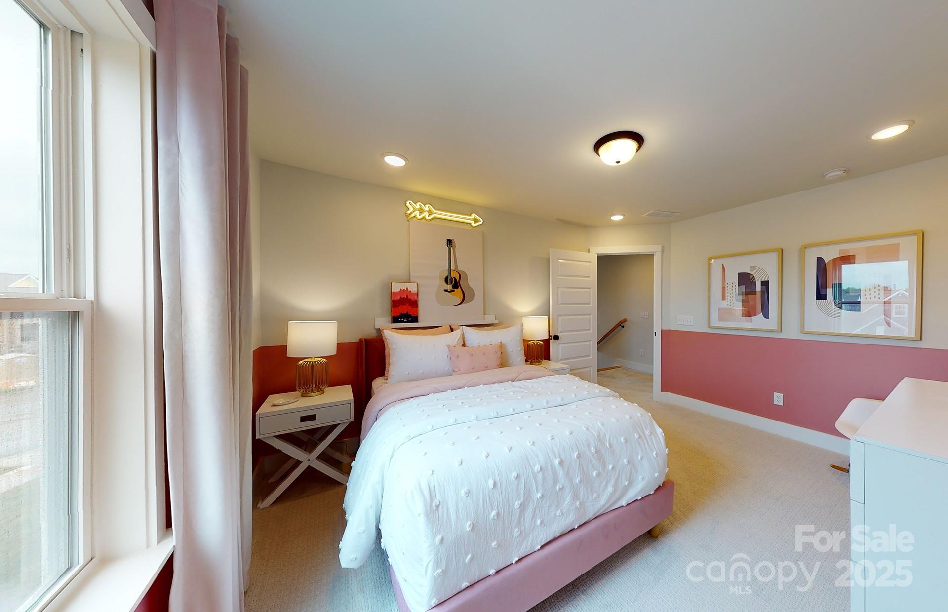 Patterson Pond - Residential