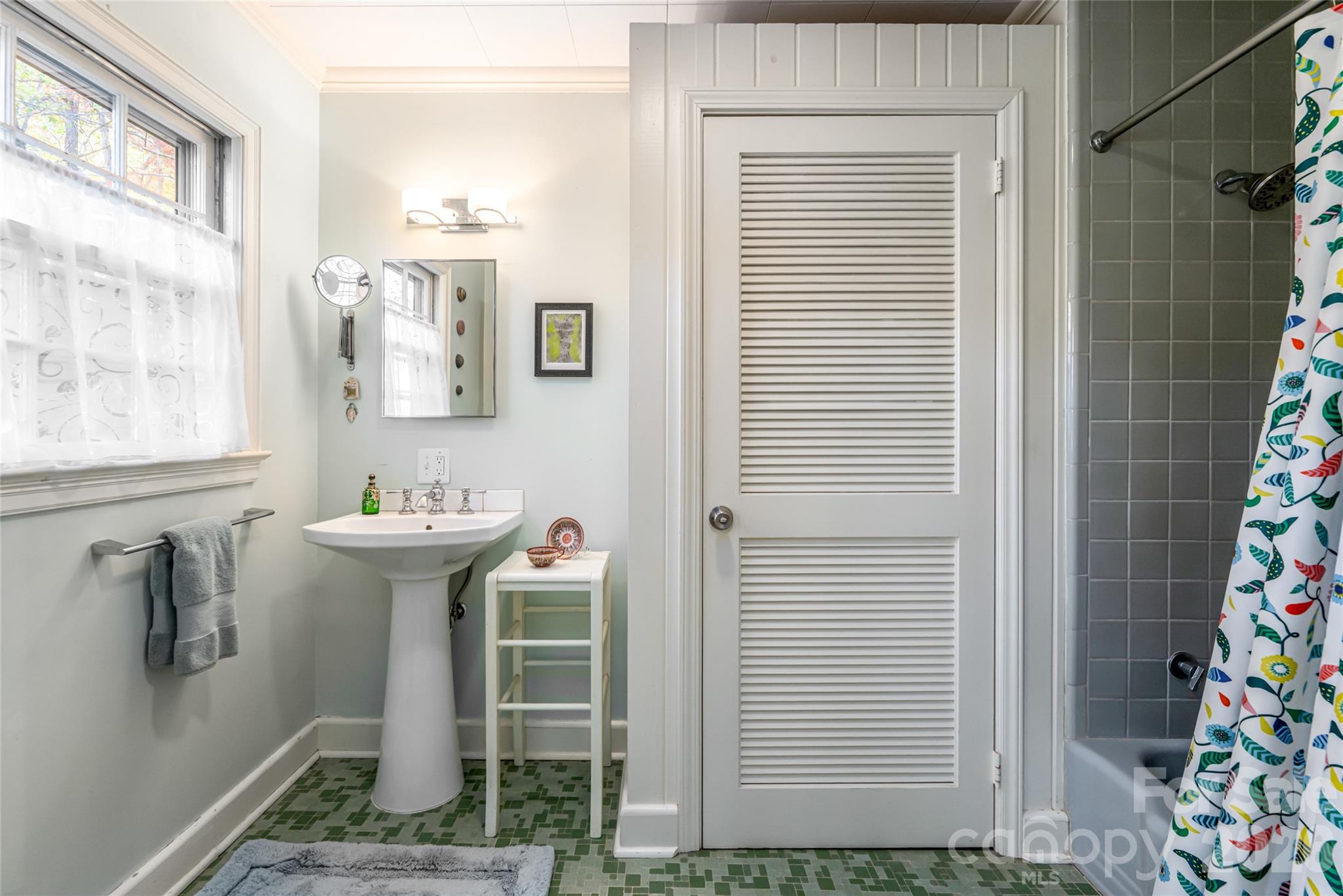 Sugar Hollow - Residential