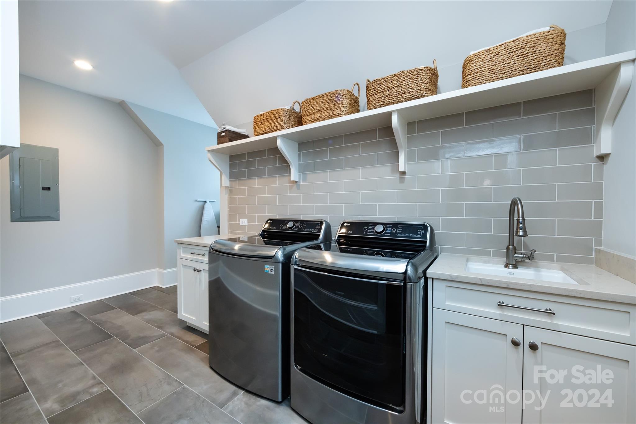 Myers Park - Residential