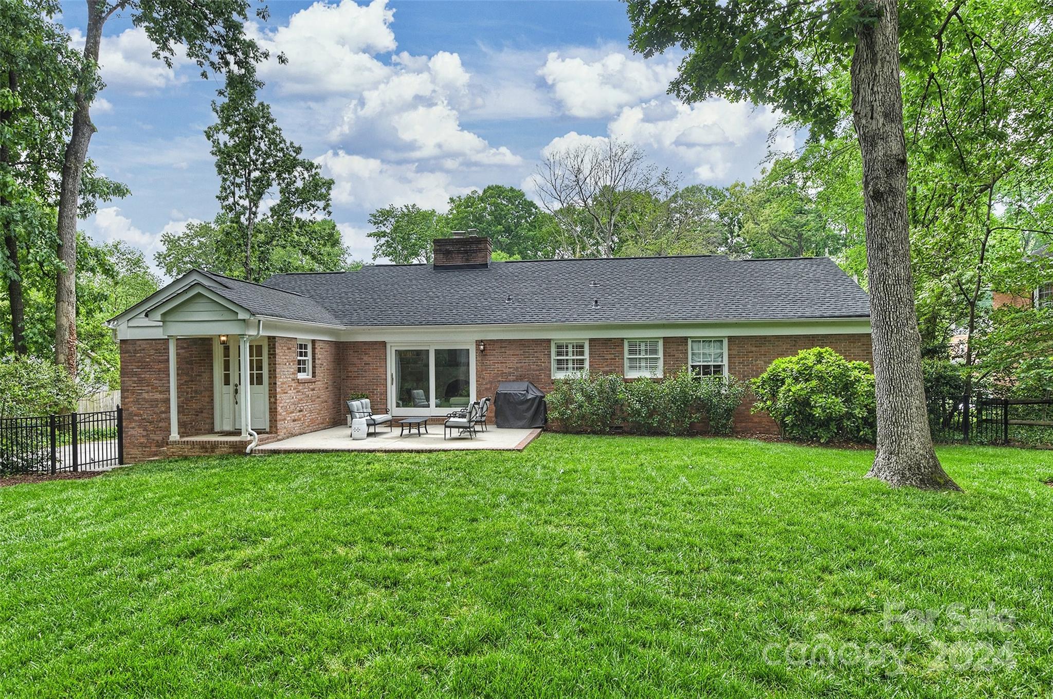 Beverly Woods - Residential