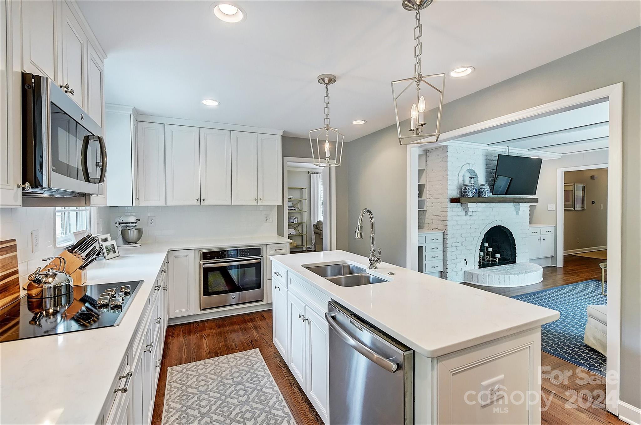 Beverly Woods - Residential