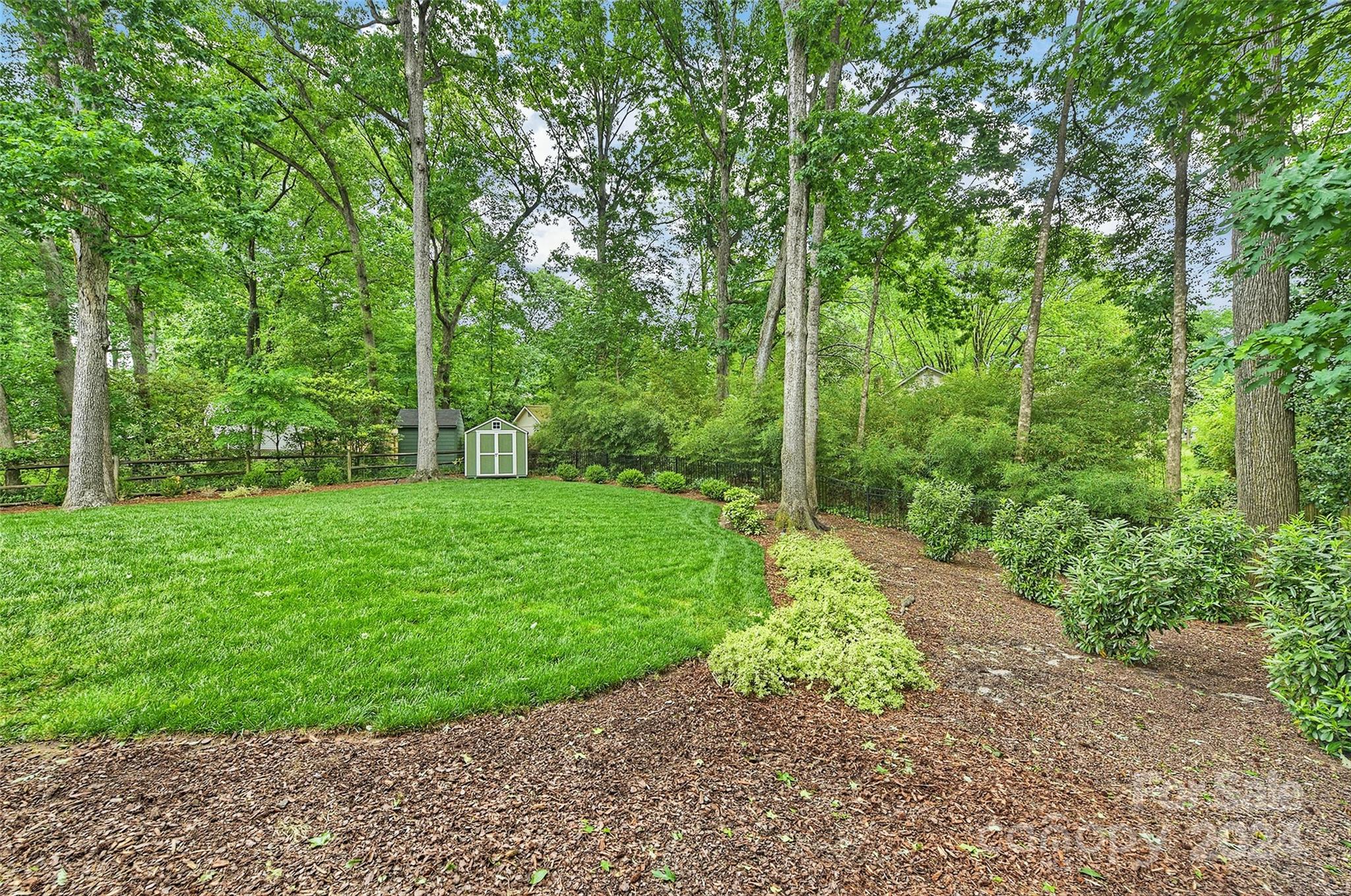 Beverly Woods - Residential